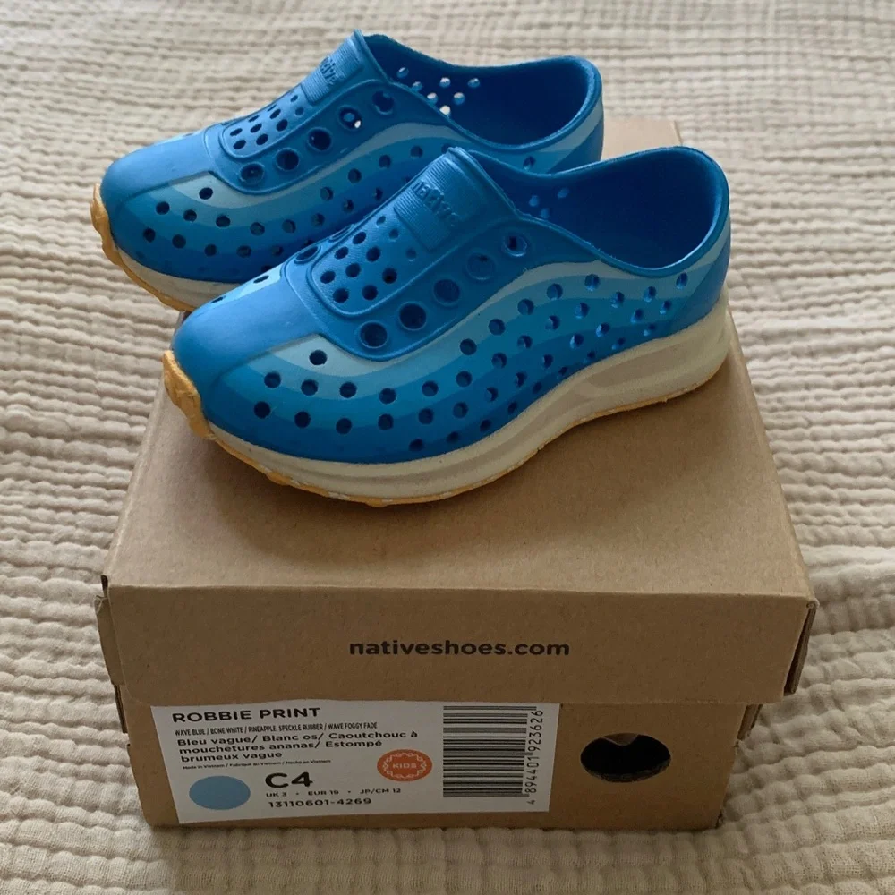 Native kids/ baby Robbie Aqua Blue Slip-On Water Shoes - size C4